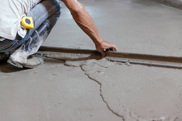 Best Concrete Installation Cost  in Lindsay, CA