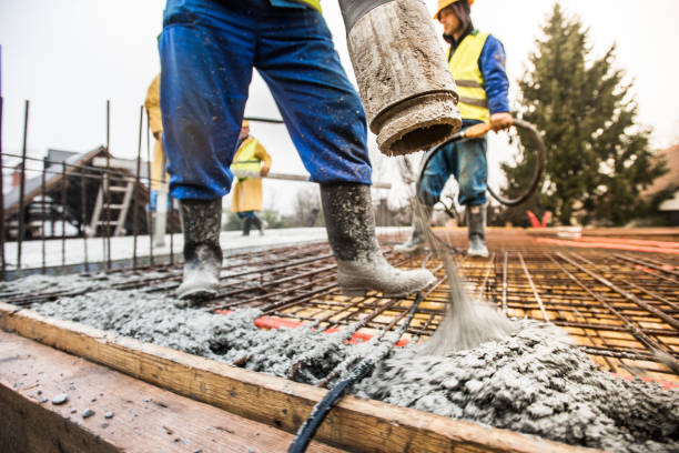 Best Concrete Resurfacing Services  in Lindsay, CA
